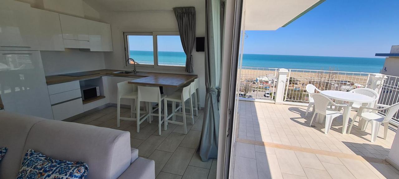 Rubino Apartments A 100Metri Dal Mare Riccione Luaran gambar